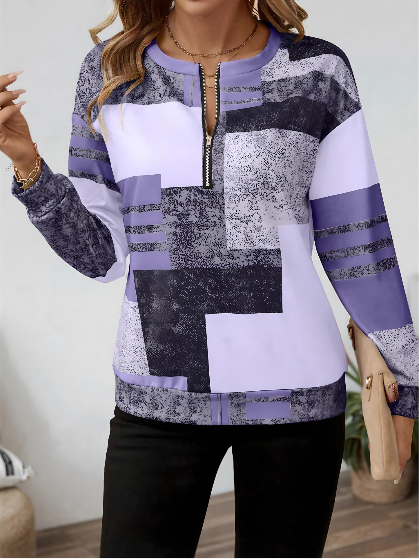 Mara – Graphic Print Sweater with Zipper