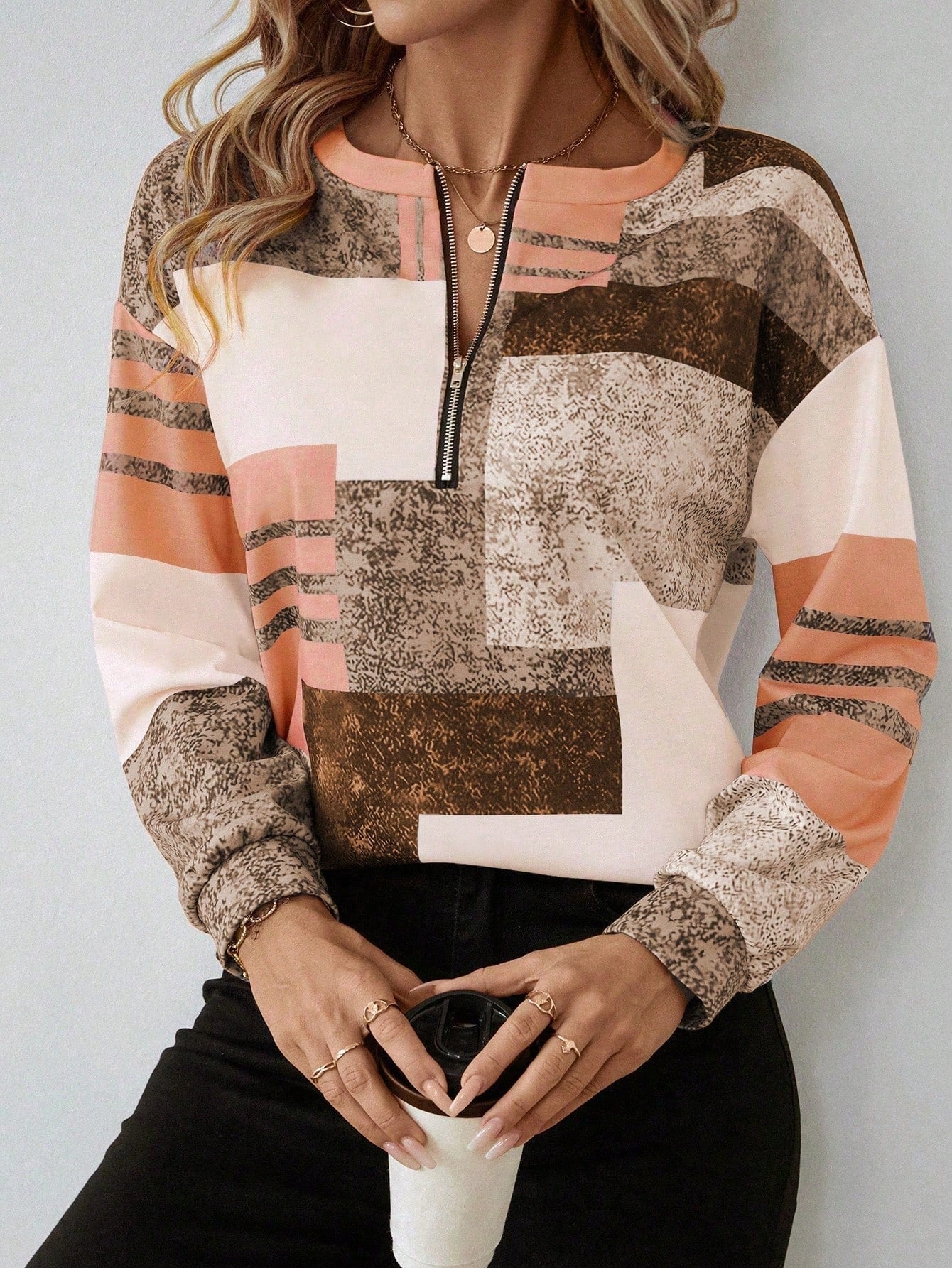 Mara – Graphic Print Sweater with Zipper