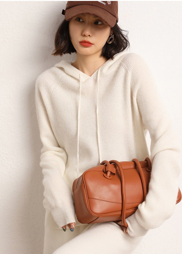 Karolina™ | Classic women's hood